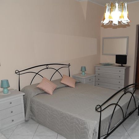 Casa Vacanze Il Nespolo 카타니아 외부 사진