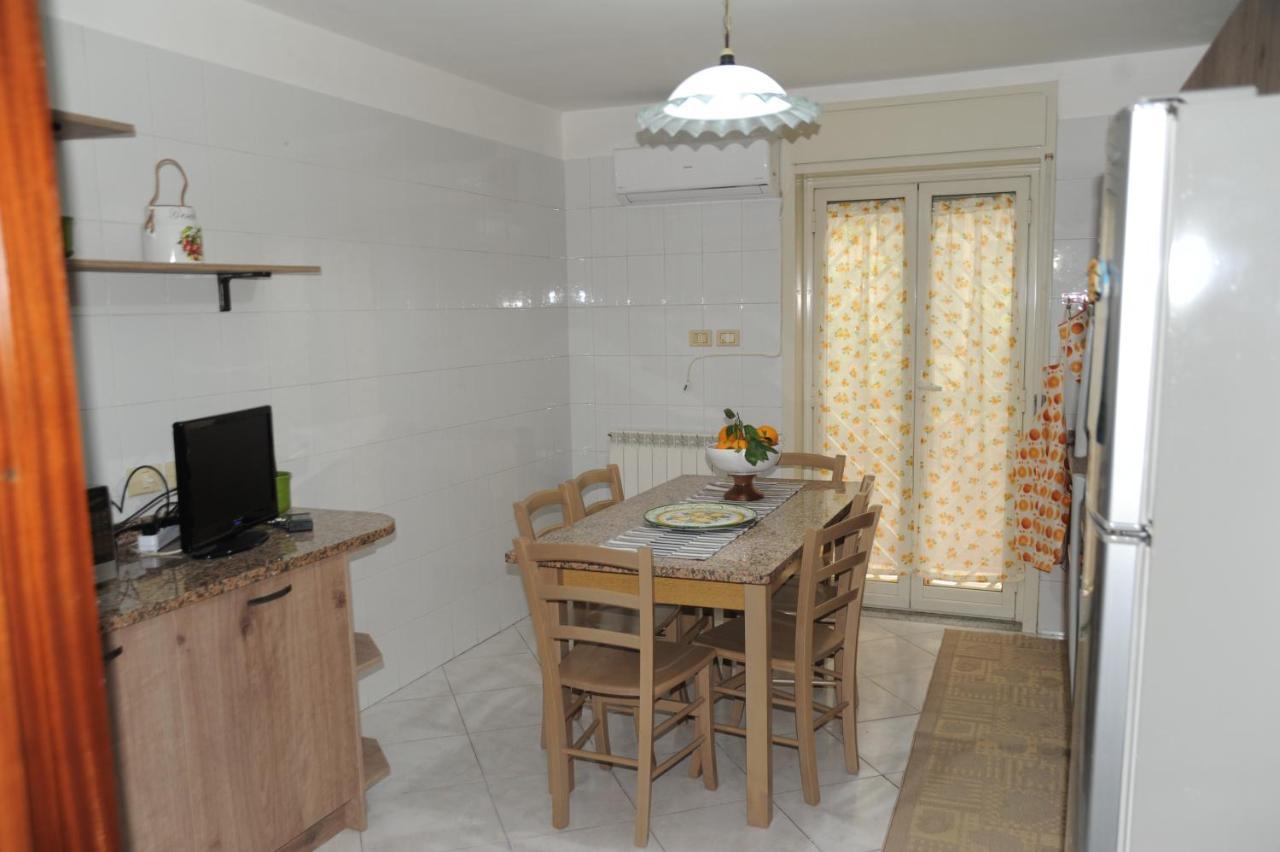 Casa Vacanze Il Nespolo 카타니아 외부 사진